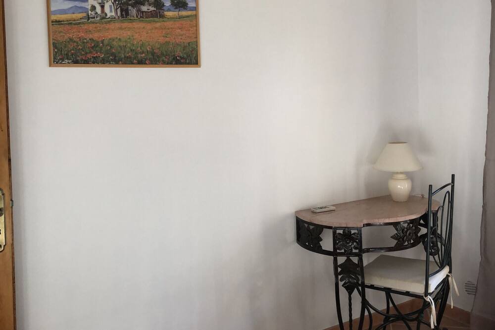 Photo of Bedroom in Pierrefeu-du-Var