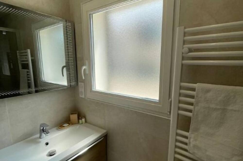 Photo of Bathroom in Carry-le-Rouet