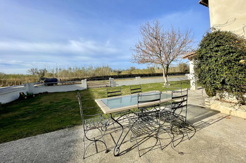 Photo of Outdoor in Arles