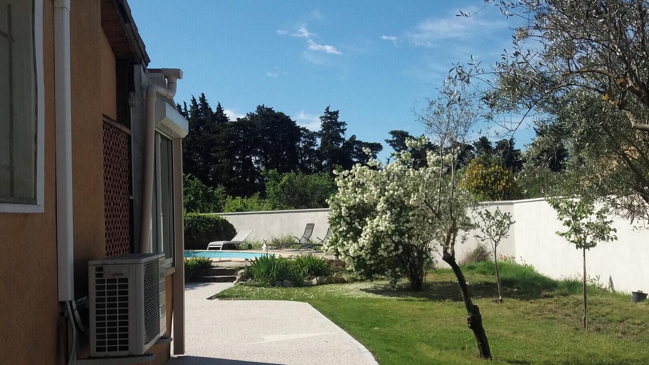 Photo of Outdoor in Velleron