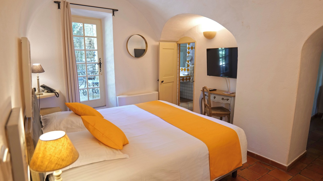 Photo of Bedroom in Salon-de-Provence