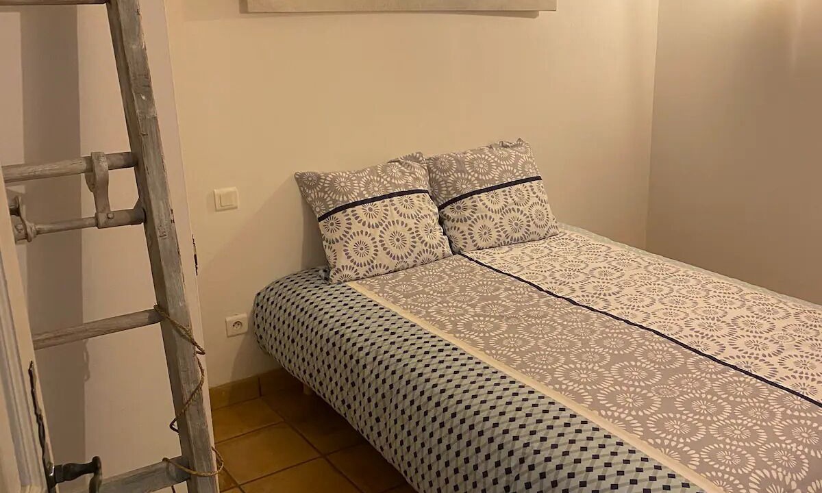 Photo of Bedroom in Moules