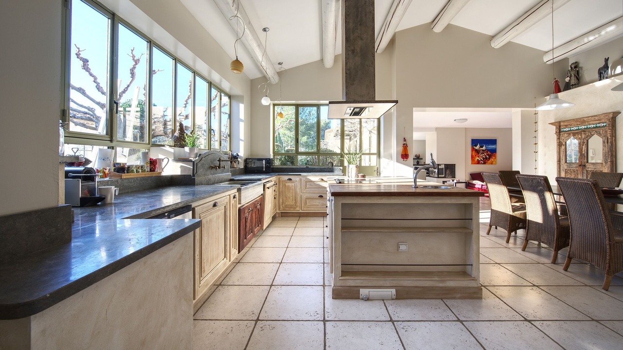 Photo of Kitchen in Eygalieres