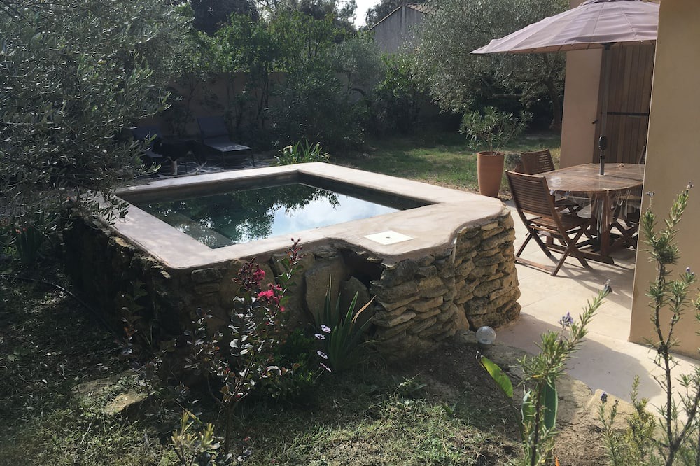 Photo of Outdoor in Aubais
