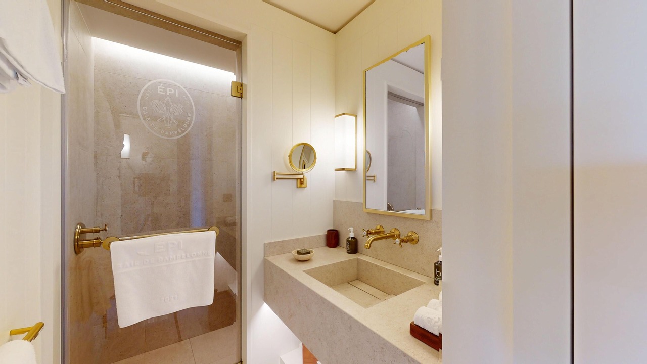 Photo of Bathroom in Ramatuelle
