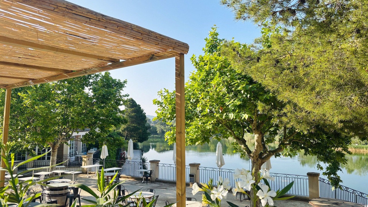 Photo of Outdoor in Pont Royal