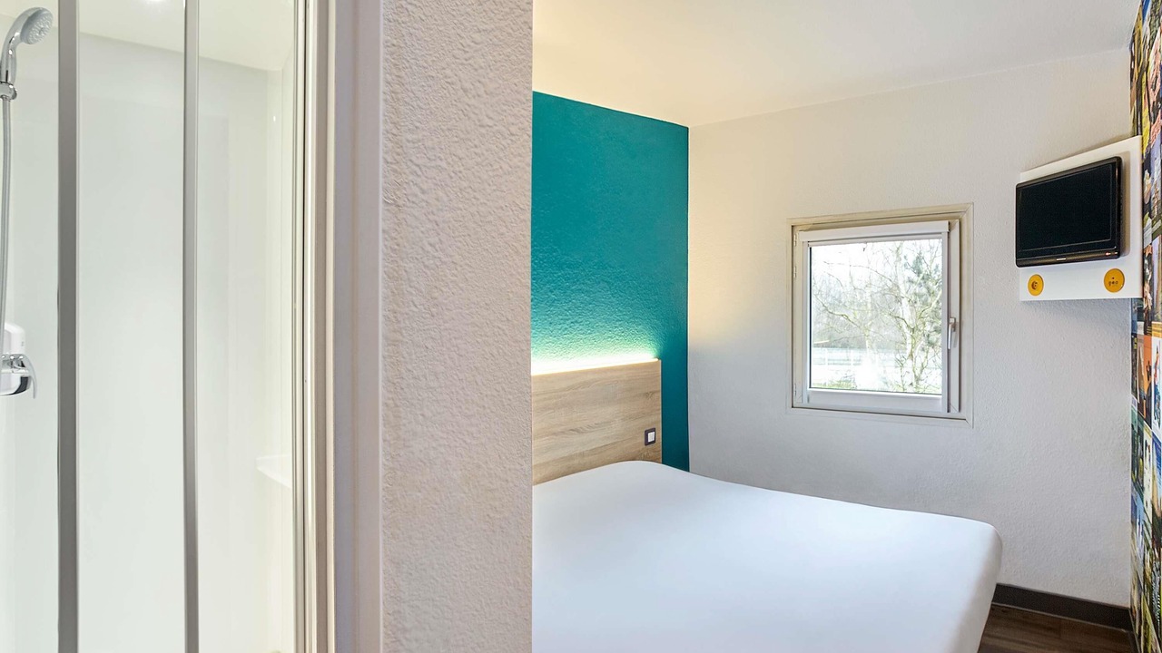 Photo of Bathroom in 11th Arrondissement