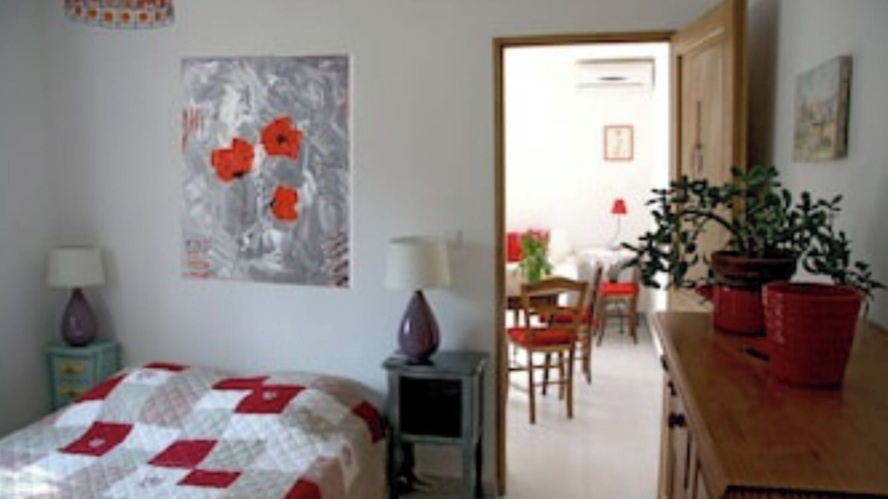 Photo of Bedroom in Cavaillon