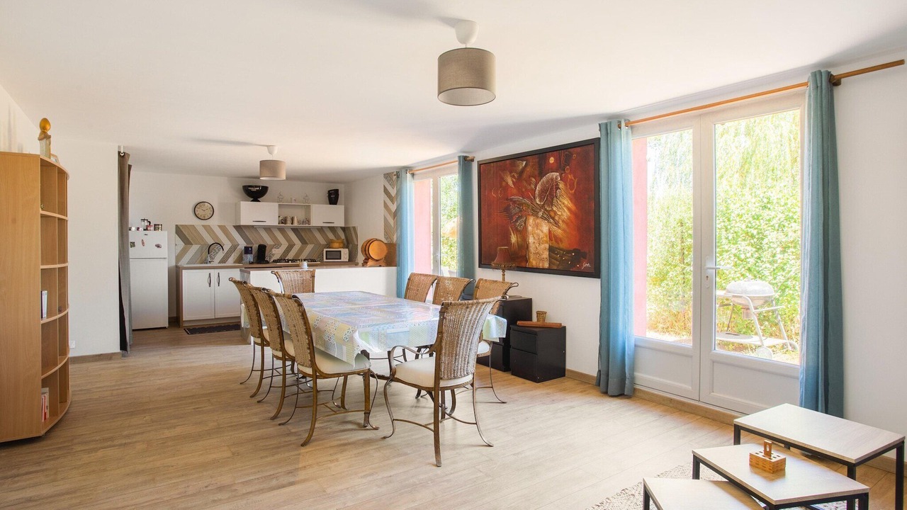 Photo of Livingroom in Montmeyan
