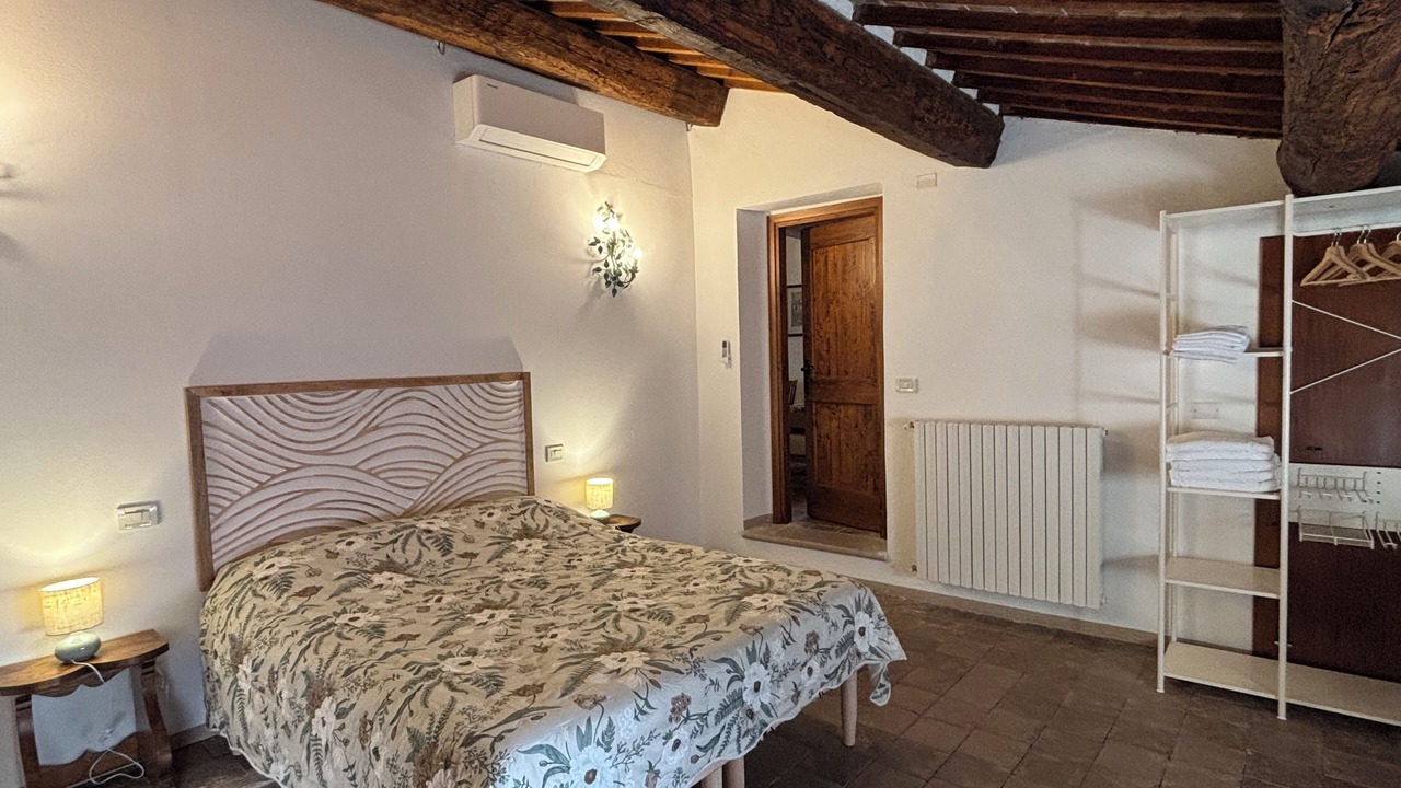 Photo of Bedroom in Toscolano Maderno