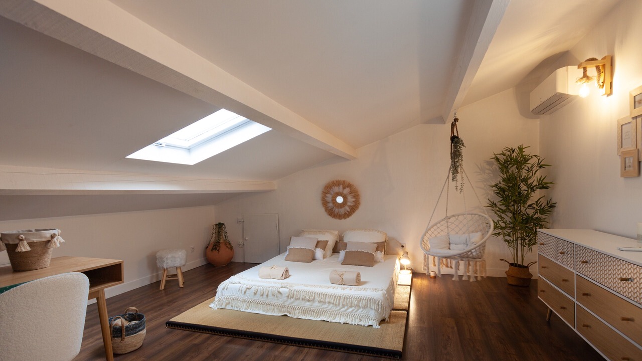 Photo of Bedroom in Salon-de-Provence
