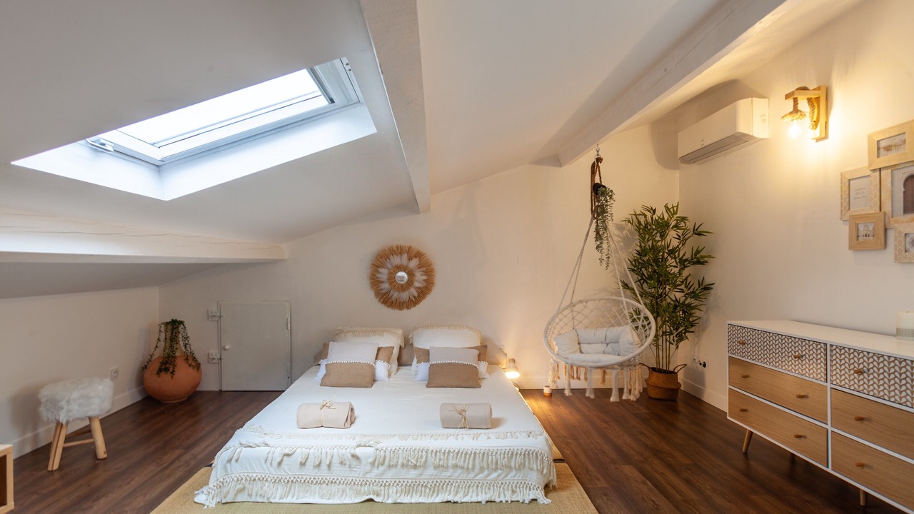 Photo of Bedroom in Salon-de-Provence