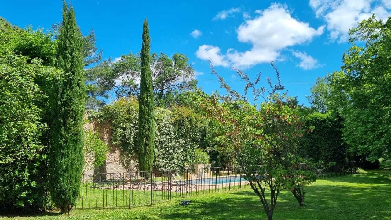 Photo of Outdoor in Lamanon