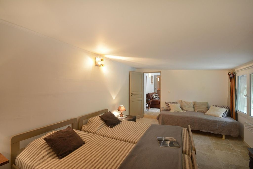 Photo of Bedroom in Les Baux-de-Provence