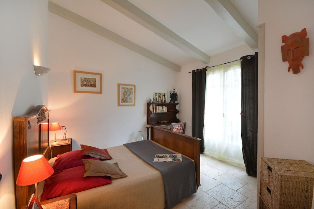 Photo of Bedroom in Les Baux-de-Provence
