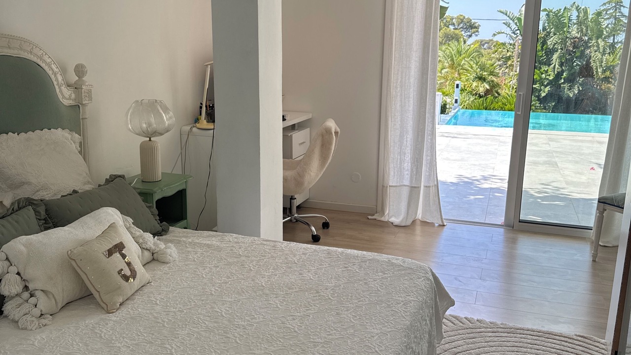 Photo of Bedroom in Carqueiranne