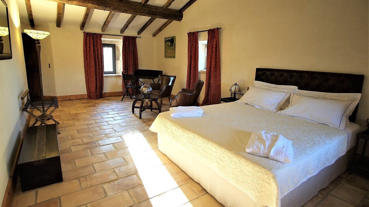 Photo of Bedroom in Bonnieux