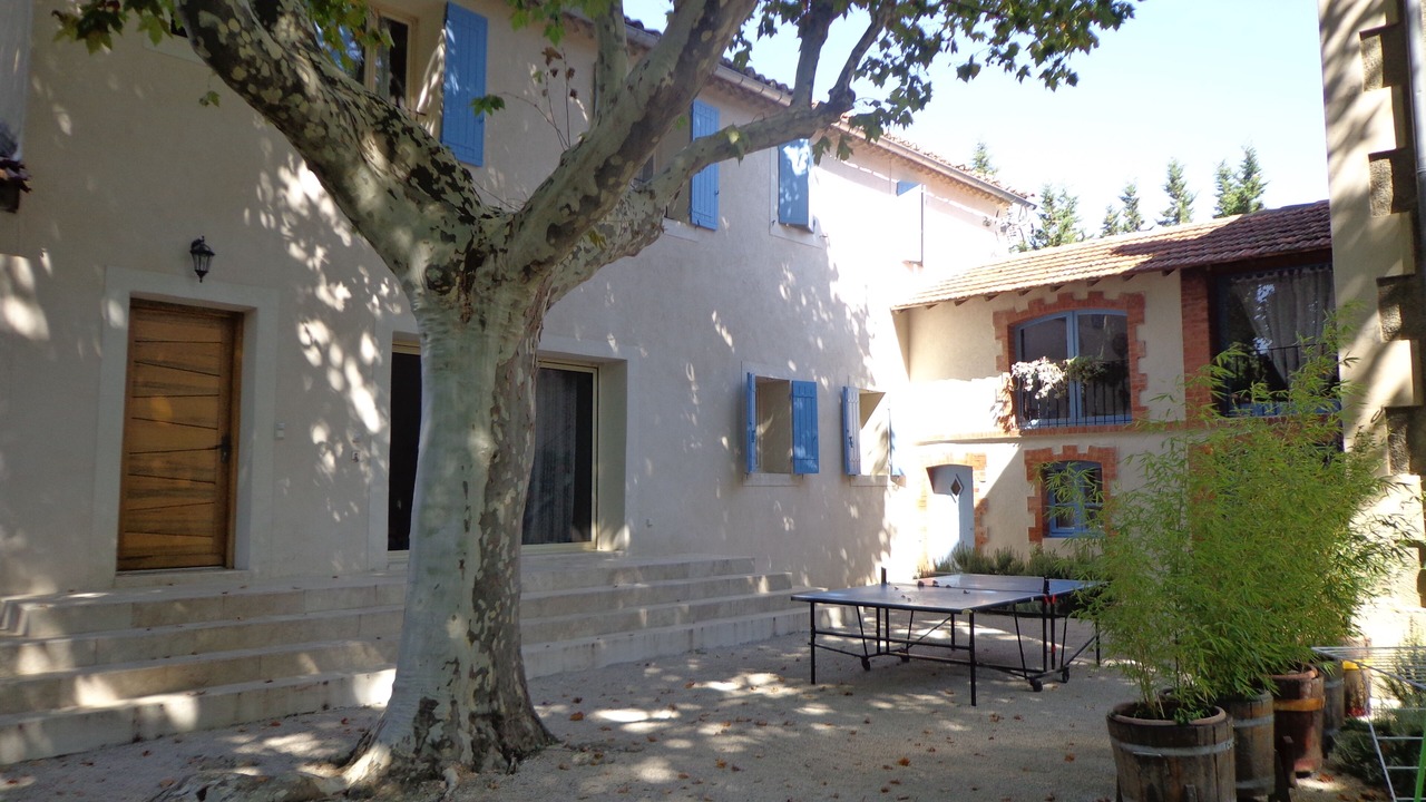Photo of Patio Balcony in Plan-d'Orgon