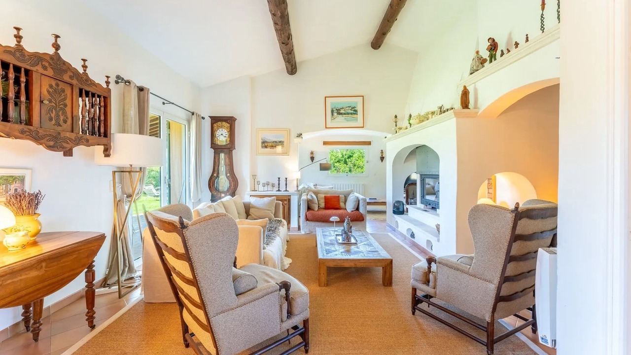 Photo of Livingroom in Eygalieres