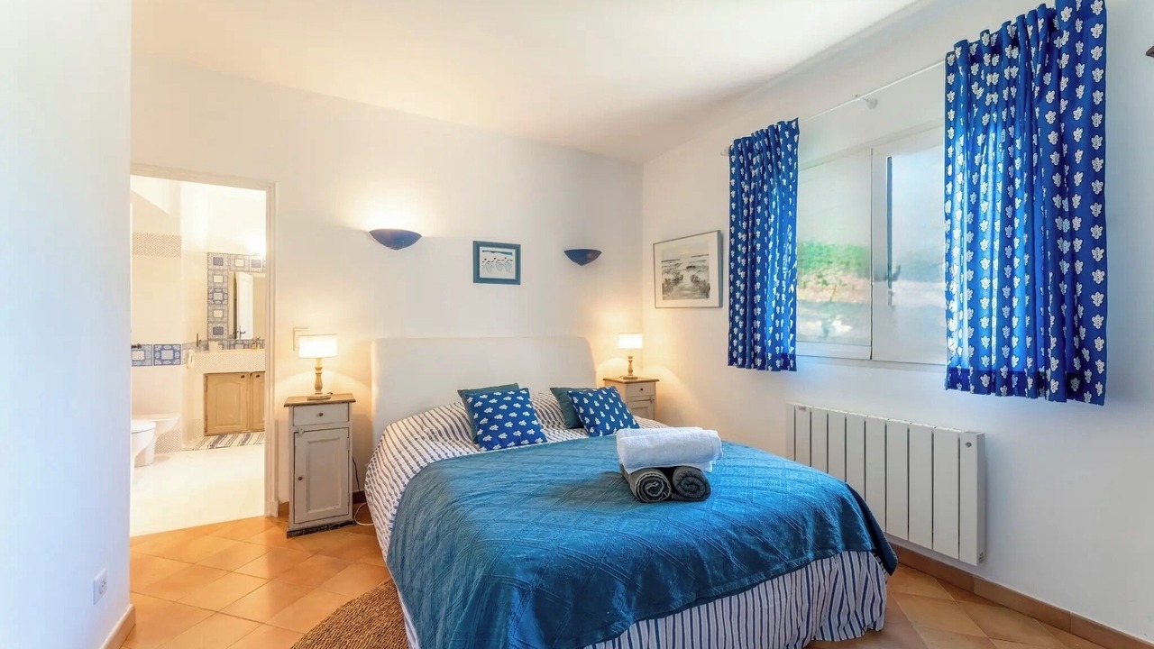 Photo of Bedroom in Eygalieres