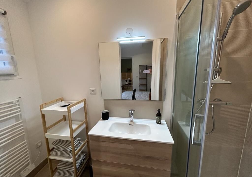 Photo of Bathroom in St.-Remy-de-Provence