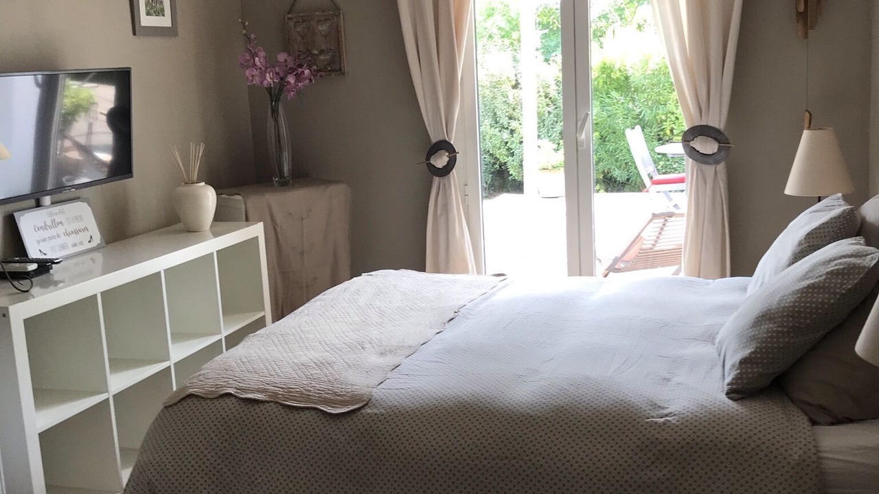 Photo of Bedroom in Gemenos