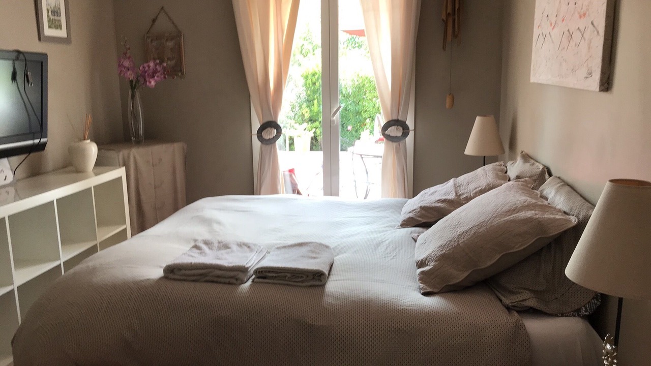 Photo of Bedroom in Gemenos