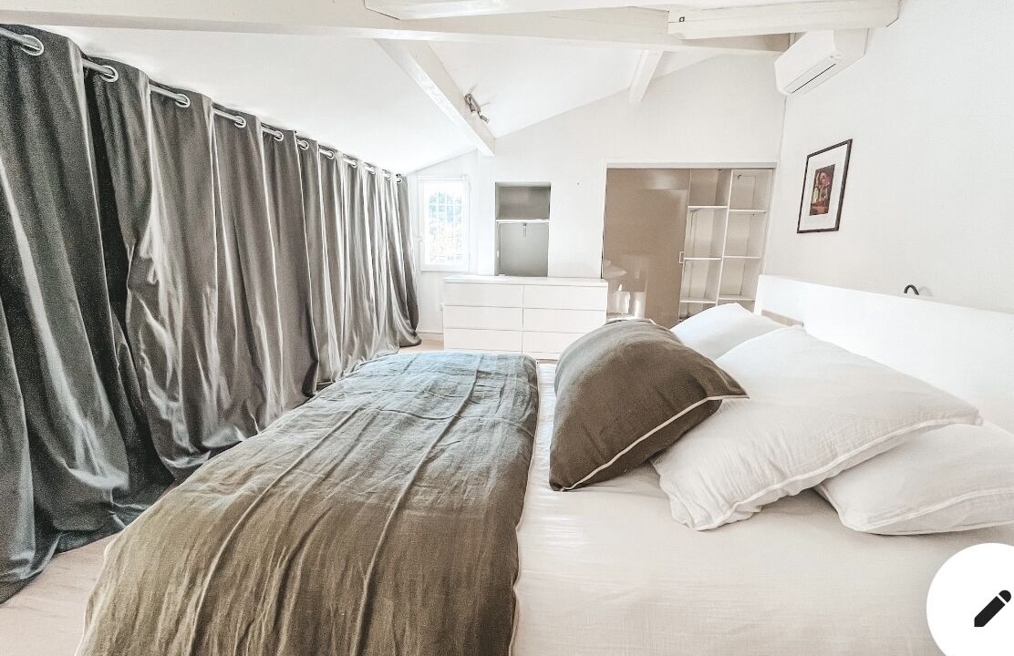 Photo of Bedroom in Quartier des Espesses