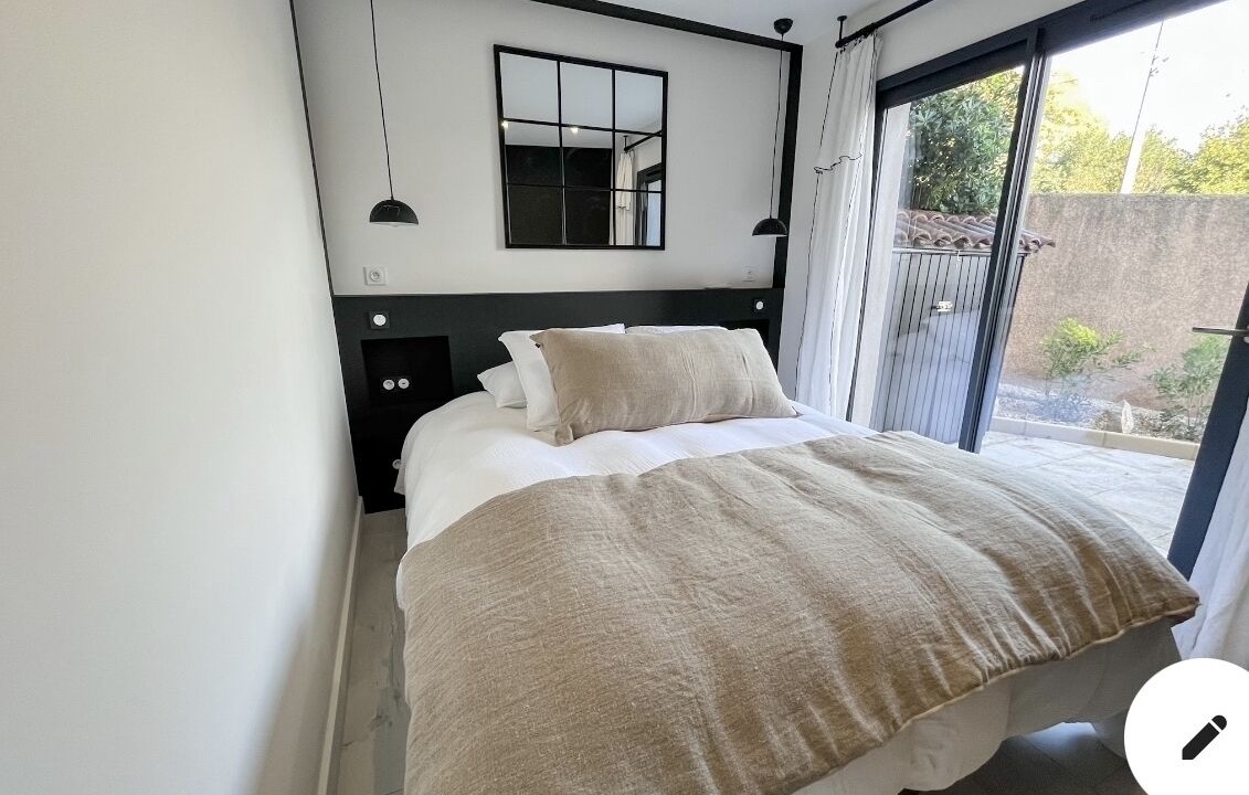 Photo of Bedroom in Quartier des Espesses