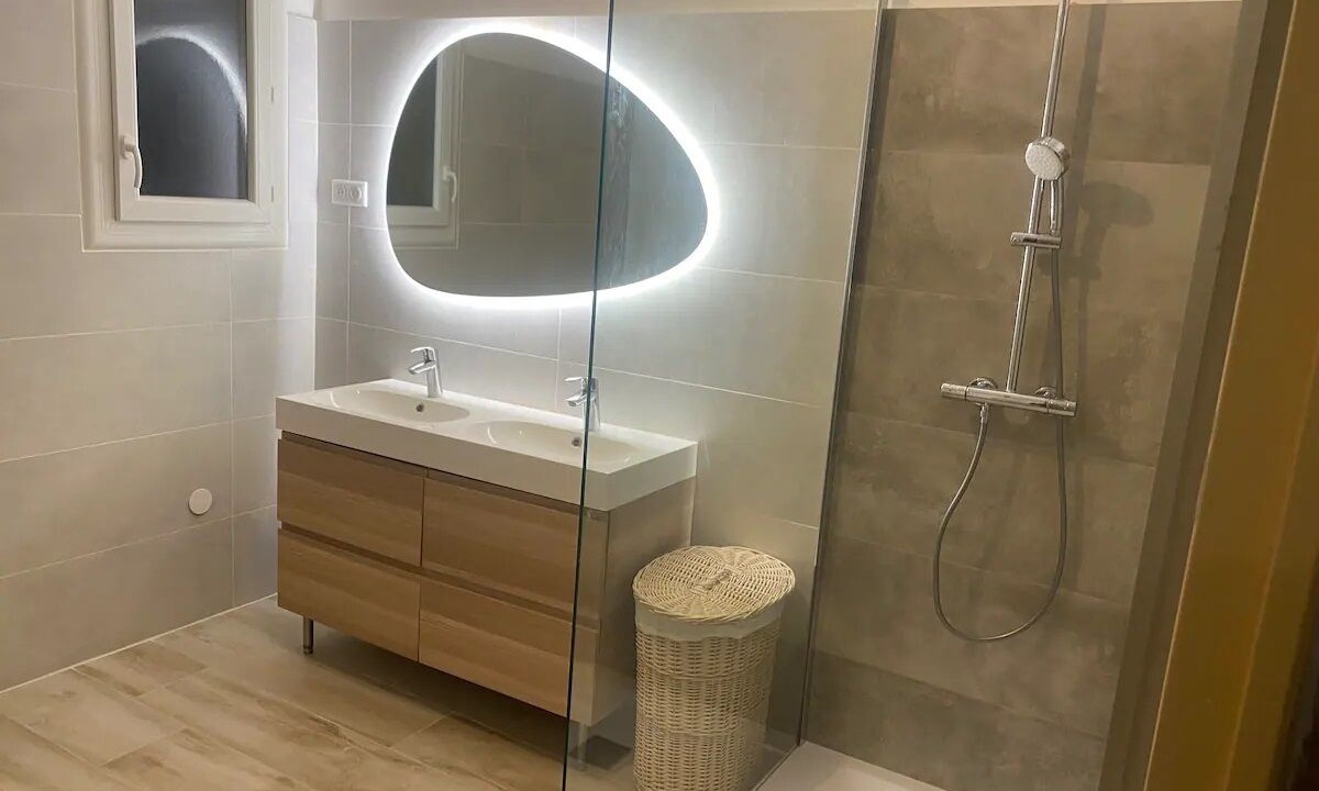 Photo of Bathroom in Frontignan