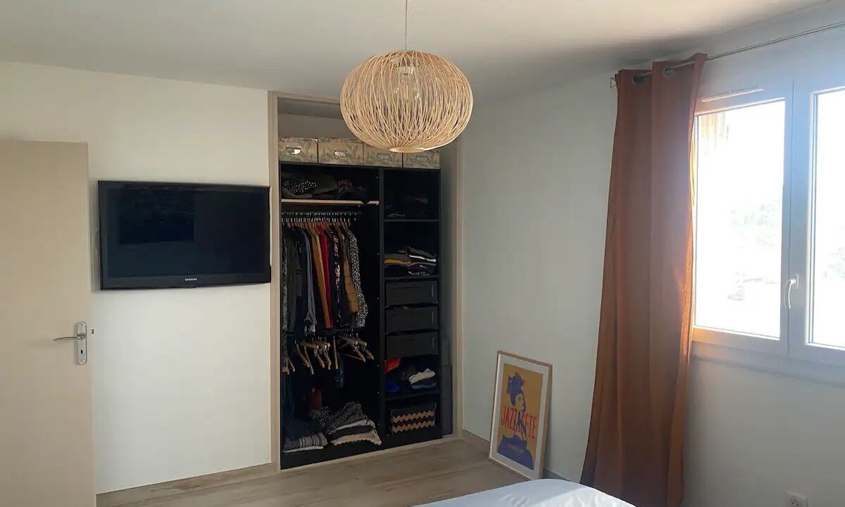 Photo of Bedroom in Frontignan