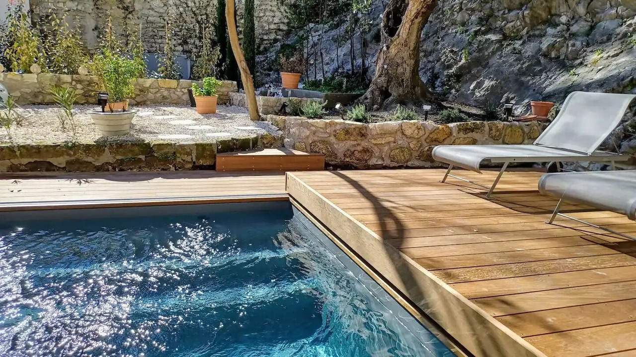 Photo of Outdoor in Avignon City Centre