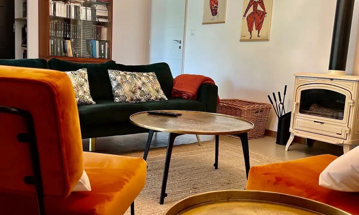 Photo of Livingroom in Saint-Quentin-la-Poterie
