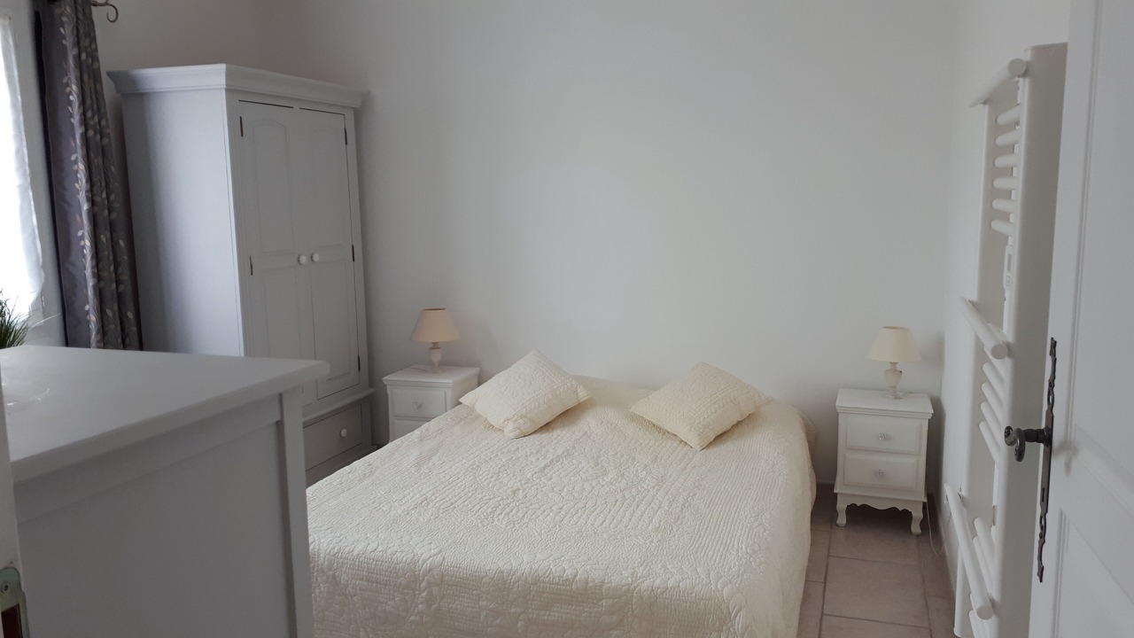 Photo of Bedroom in Velleron