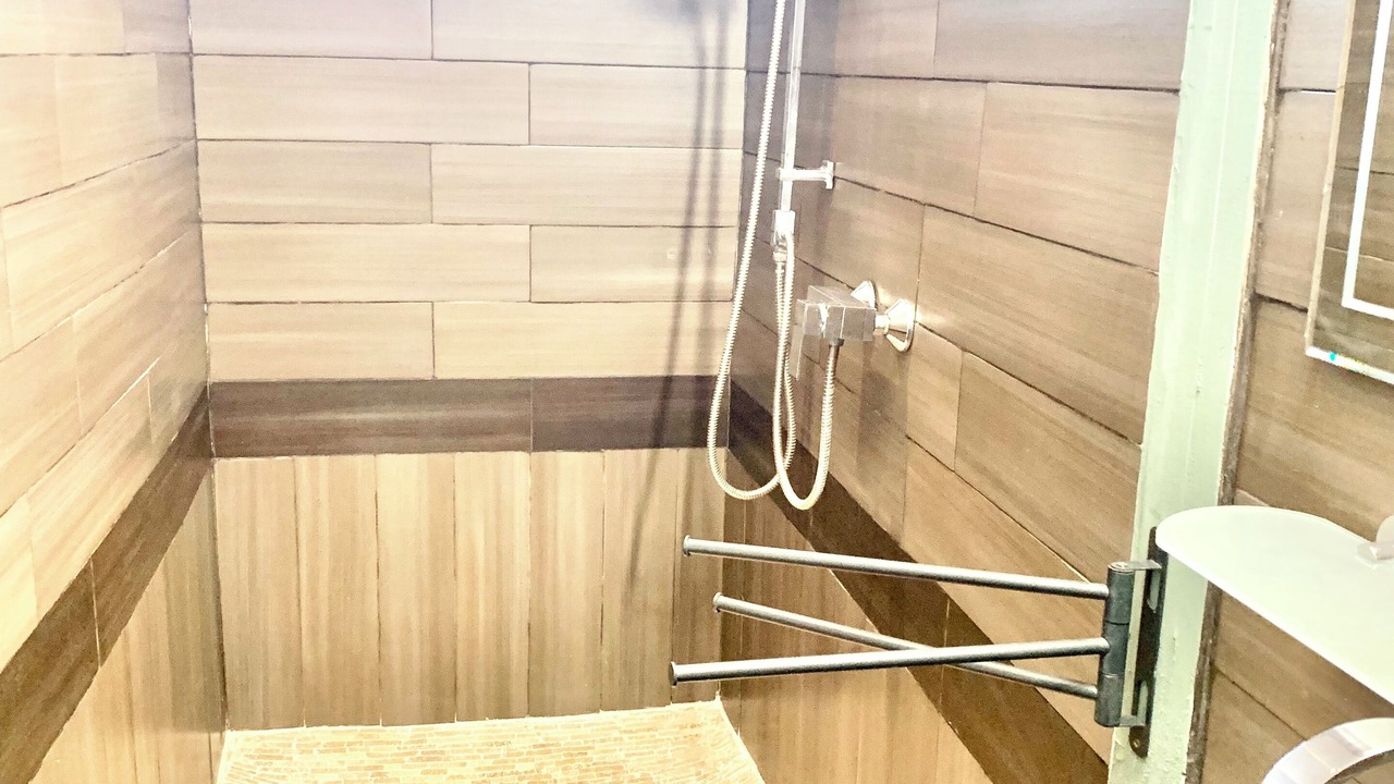 Photo of Bathroom in Peille
