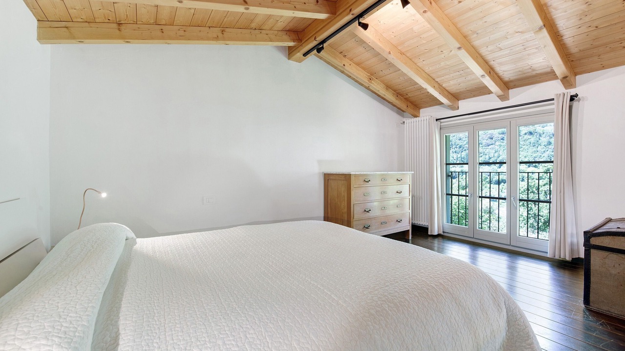Photo of Bedroom in Toscolano Maderno