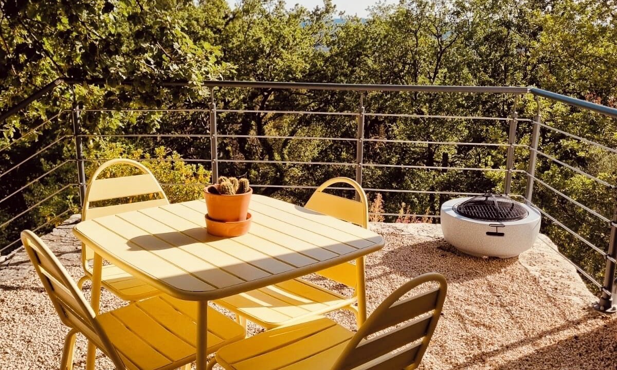 Photo of Outdoor in Eguilles