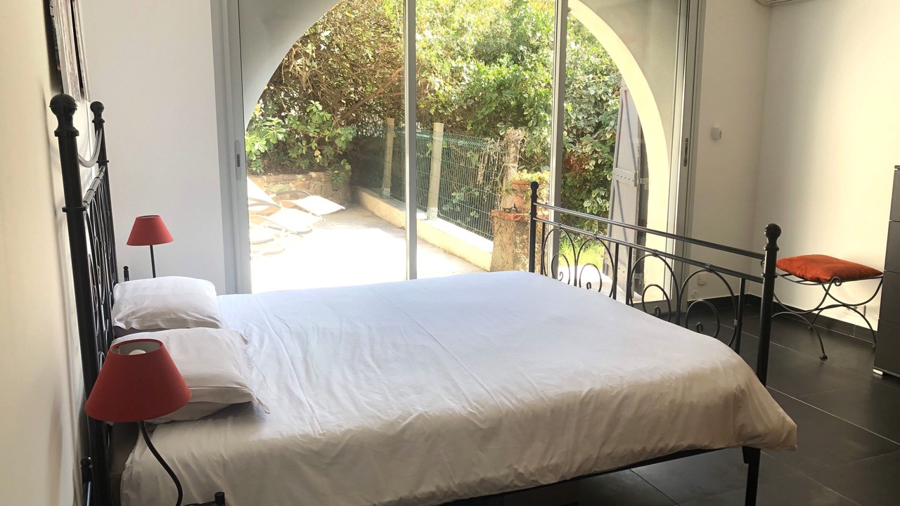 Photo of Bedroom in Boulouris-sur-Mer