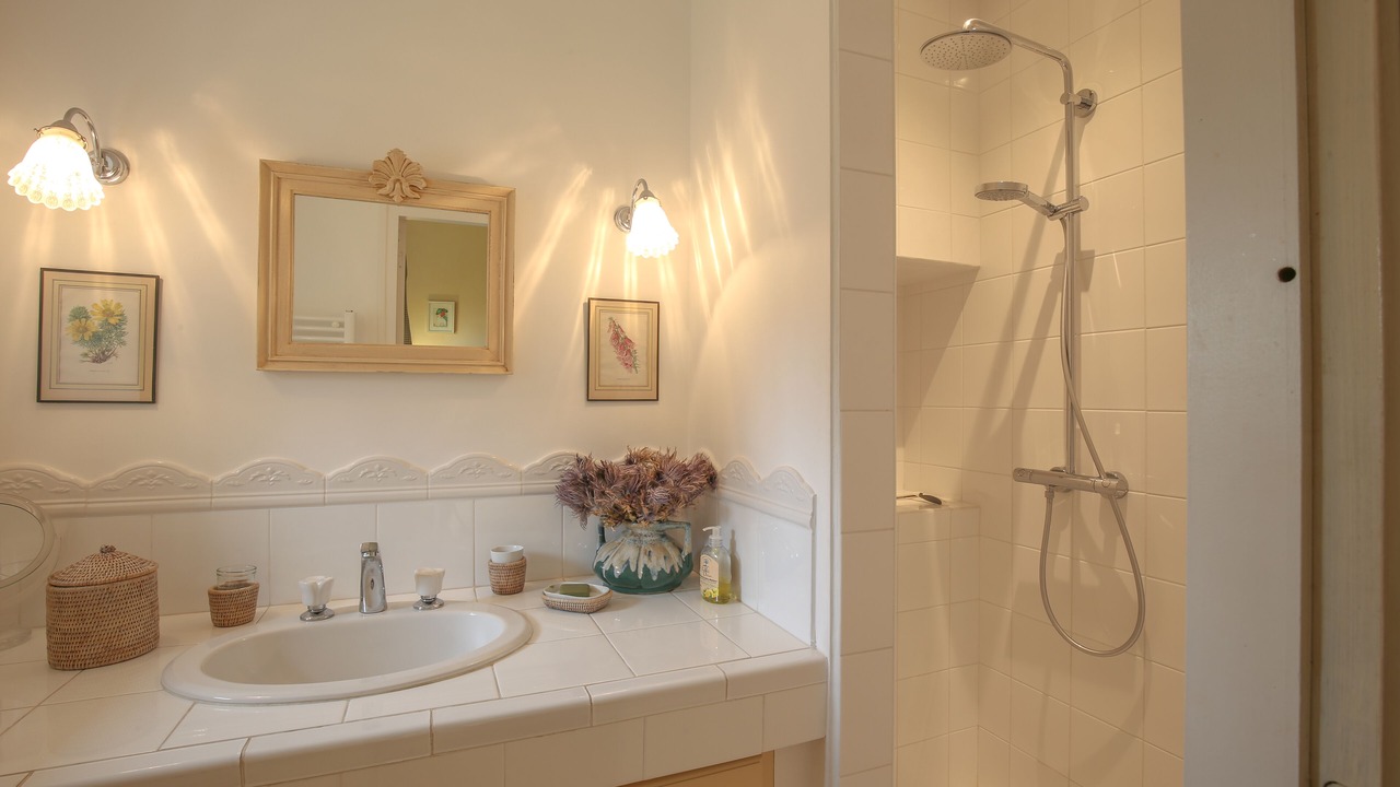 Photo of Bathroom in Saint-Andiol