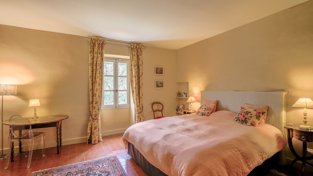 Photo of Bedroom in Saint-Andiol
