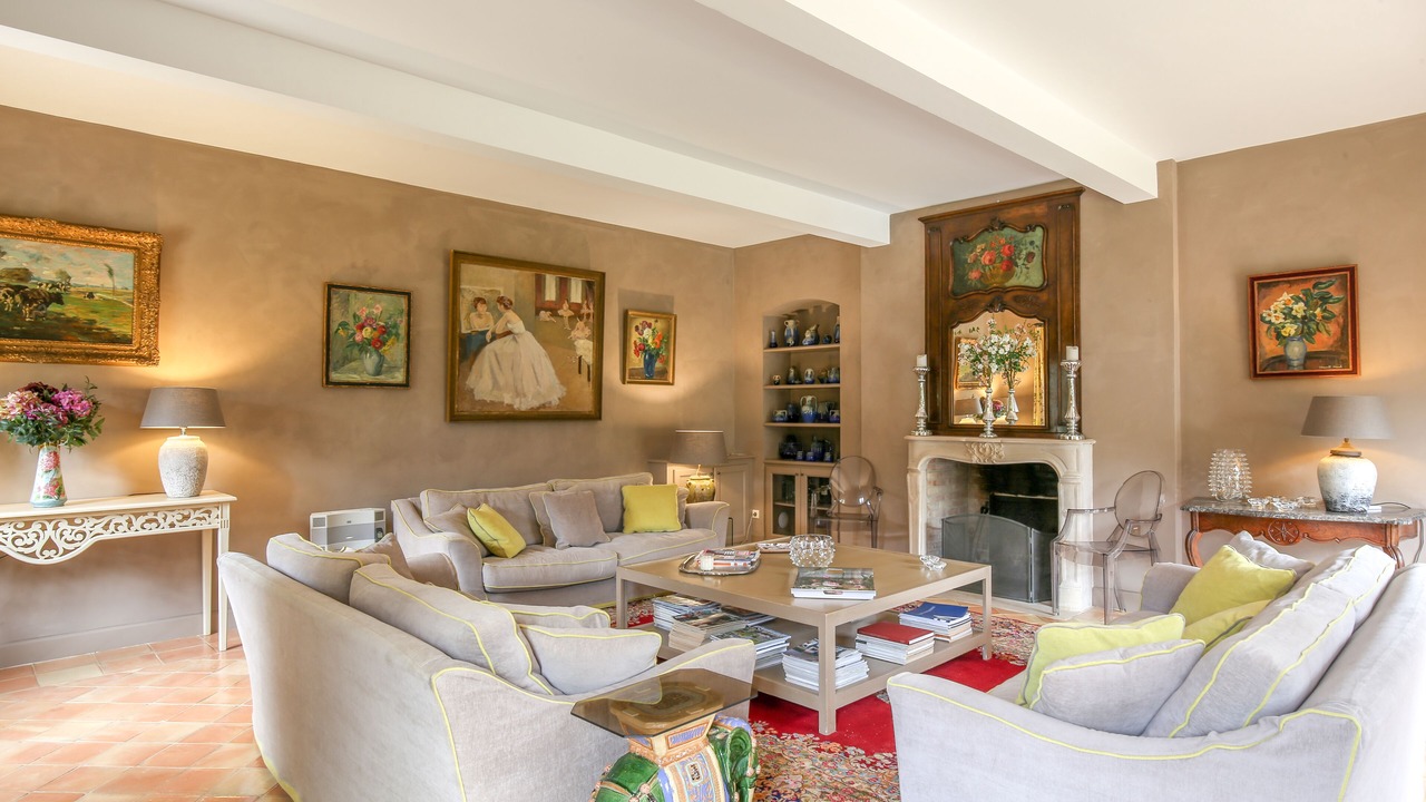 Photo of Livingroom in Saint-Andiol