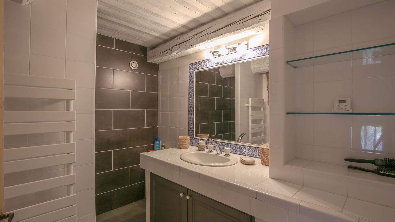 Photo of Bathroom in Saint-Andiol