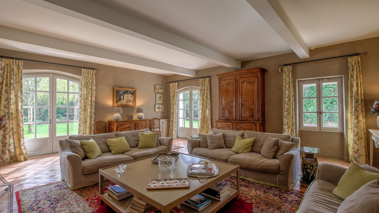 Photo of Livingroom in Saint-Andiol