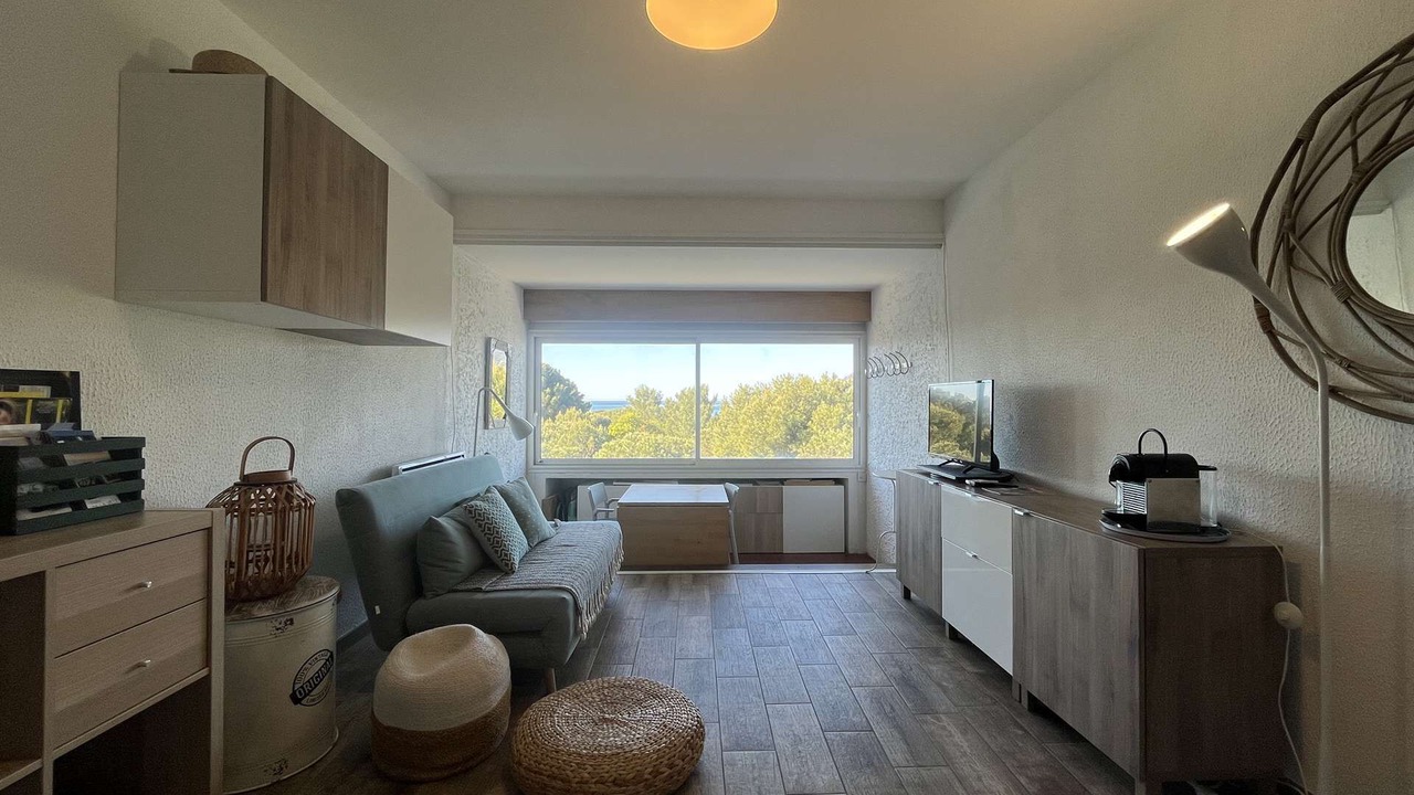 Photo of Livingroom in Les Sablettes