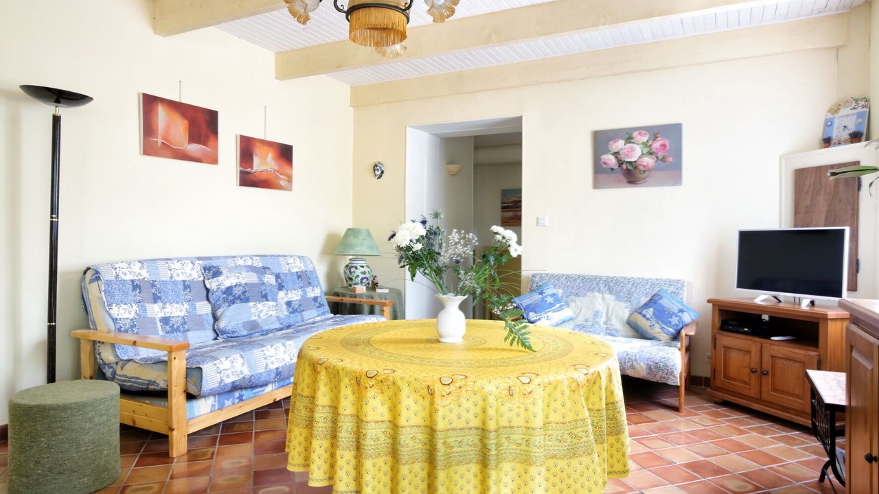 Photo of Livingroom in Saint-Martin-de-Castillon