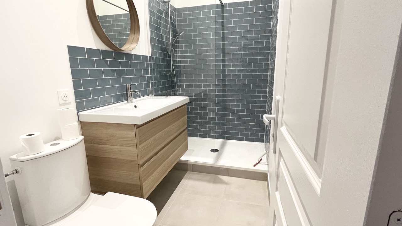 Photo of Bathroom in Le Camas
