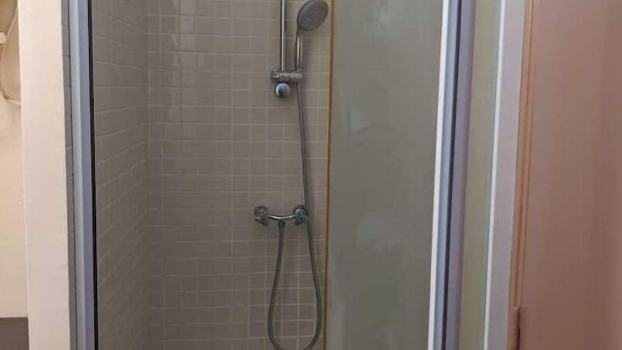 Photo of Bathroom in Saint-Chamas