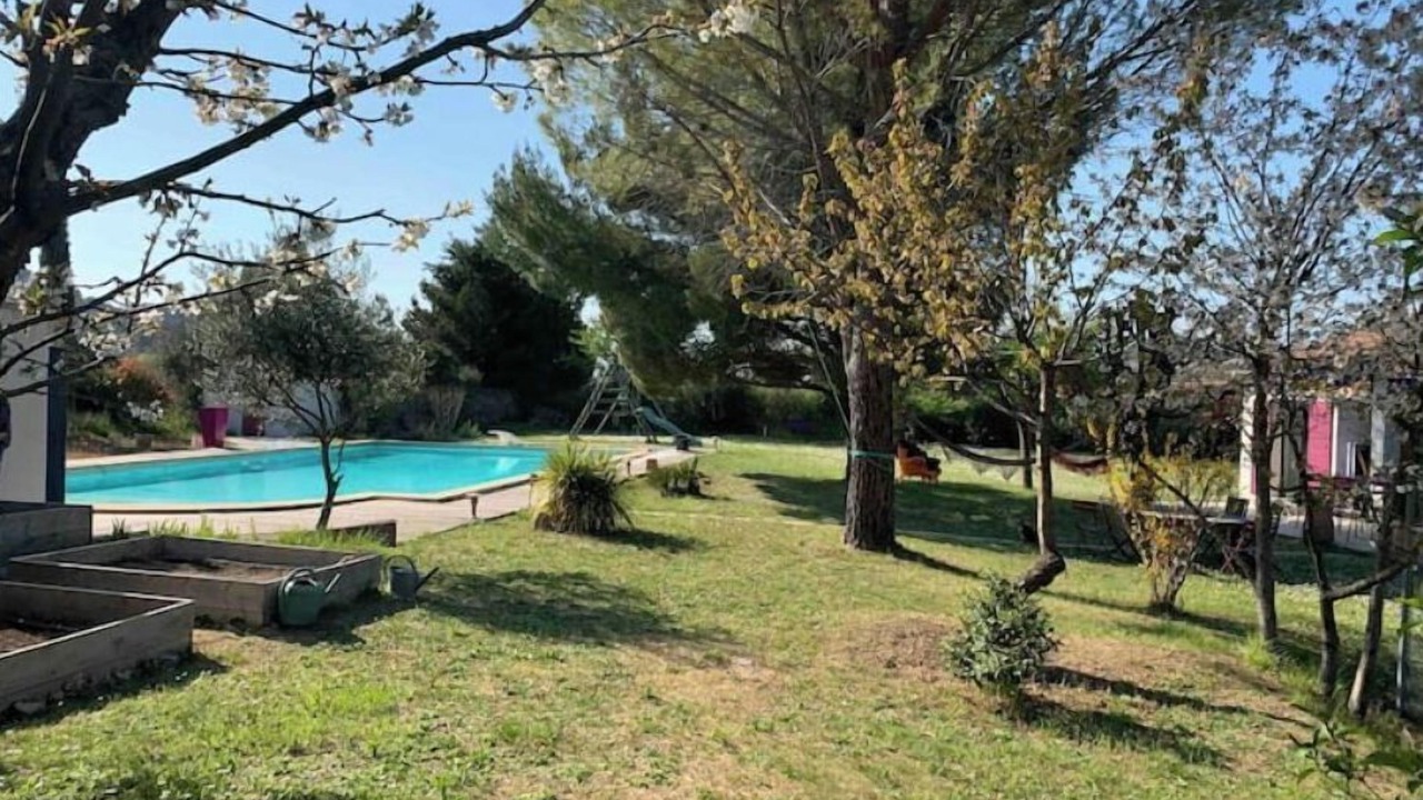 Photo of Outdoor in Simiane-Collongue