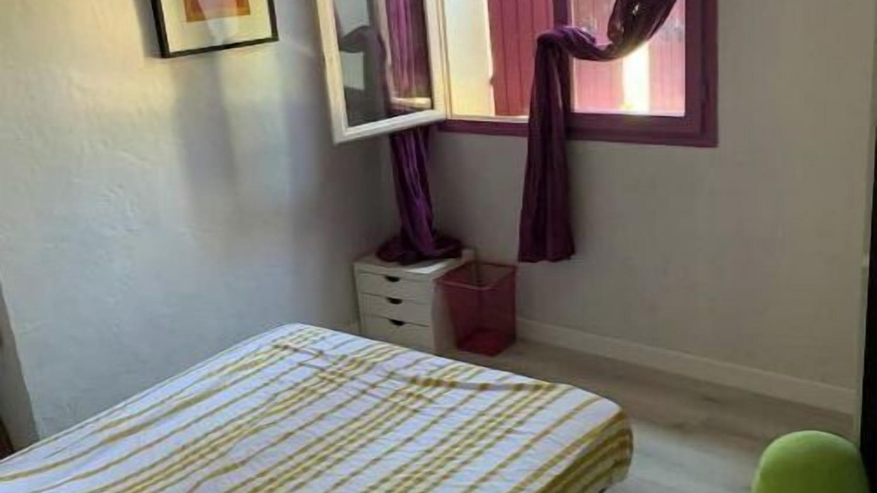 Photo of Bedroom in Simiane-Collongue