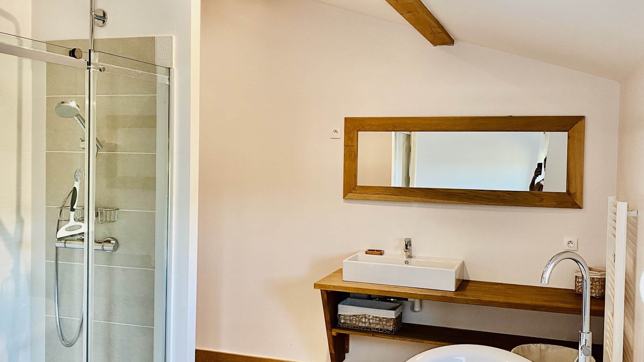 Photo of Bathroom in Esparron-de-Verdon